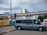 Бесплатный автобус Genser в пункт аренды автомобилей АрендаАвто-слы на ул.Добролюбова